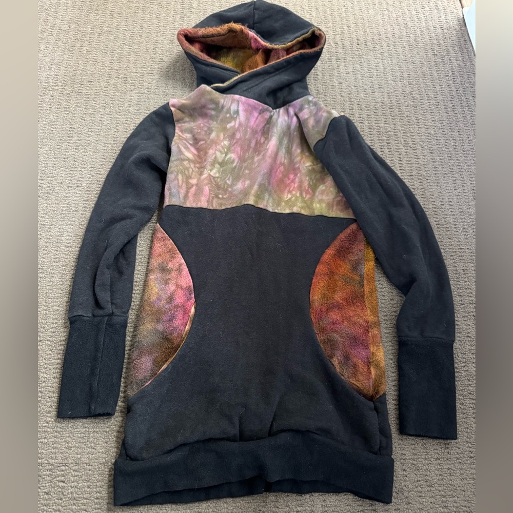 XXS FLOWERPOT HANDMADE HOODIE. 
Fleece dbl lined hood.